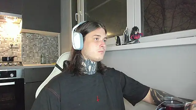 Snapshot of _torfin_ chatting on March 1, 2025, 7:26 pm torfin online show from March 1, 2025, 7:26 pm