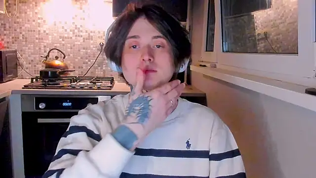  torfin  online show from March 19, 2026, 10:03 pm