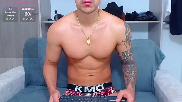 Tristan-bm online show from October 11, 2025, 11:31 am