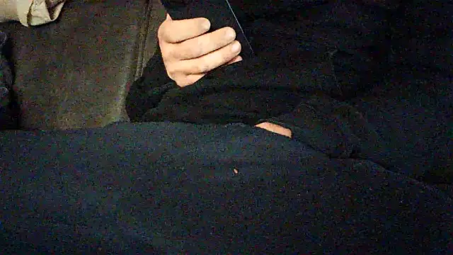 kiksnap-meistro5 online show from April 21, 2026, 7:28 pm