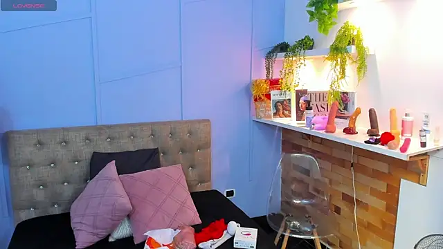 Snapshot of Georgina-coule chatting on December 26, 2024, 12:38 pm Georgina-coule online show from December 26, 2024, 12:38 pm