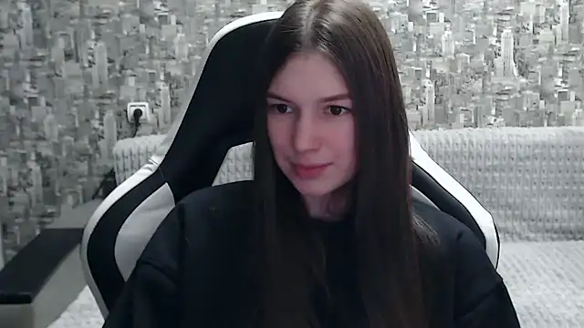 Snapshot of MissMiaCutie chatting on February 10, 2025, 11:36 am MissMiaCutie online show from February 10, 2025, 11:36 am