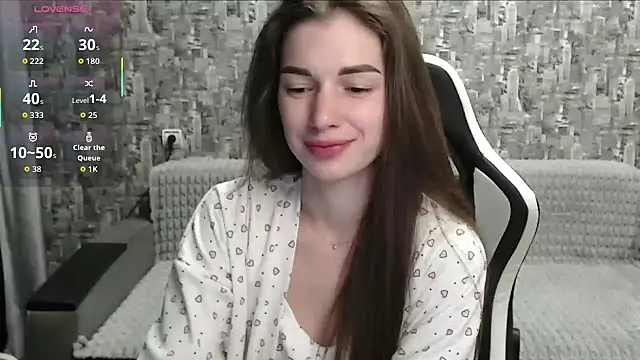 Snapshot of MissMiaCutie chatting on October 18, 2025, 11:33 am MissMiaCutie online show from October 18, 2025, 11:33 am
