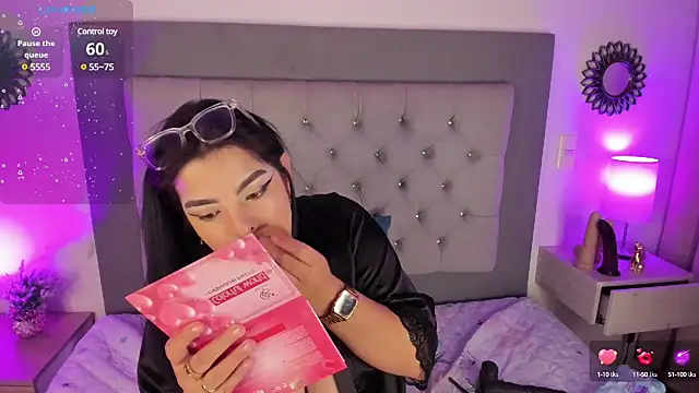 Kylie2211 online show from February 14, 2025, 8:10 am