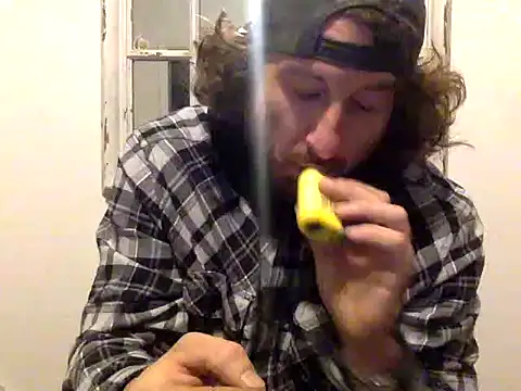 Snapshot of sirchubster chatting on February 9, 2026, 3:32 am sirchubster online show from February 9, 2026, 3:32 am