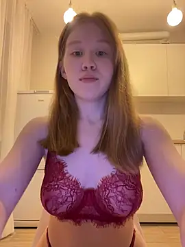Snapshot of Eva_Weyne chatting on April 25, 2026, 9:12 pm Eva Weyne online show from April 25, 2026, 9:12 pm