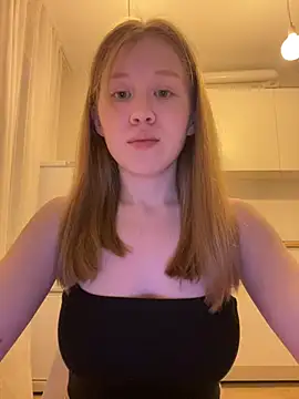 Snapshot of Eva_Weyne chatting on May 9, 2026, 9:09 pm Eva Weyne online show from May 9, 2026, 9:09 pm
