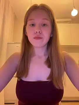 Snapshot of Eva_Weyne chatting on May 23, 2026, 8:13 pm Eva Weyne online show from May 23, 2026, 8:13 pm