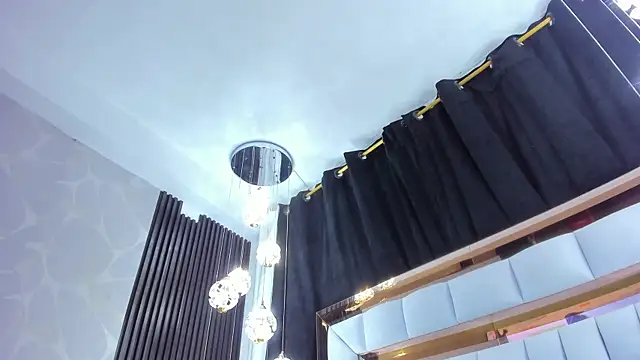 SarayRoyse online show from December 20, 2025, 7:21 pm