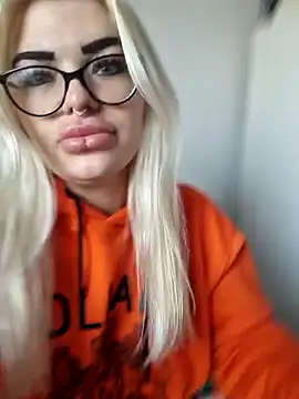 MariellaSun  online show from January 28, 2025, 9:41 am