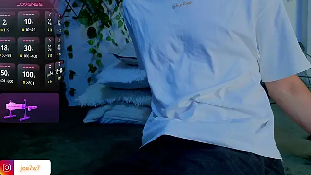 Snapshot of Levii_Ackermann chatting on November 6, 2025, 3:07 am Levii Ackermann online show from November 6, 2025, 3:07 am