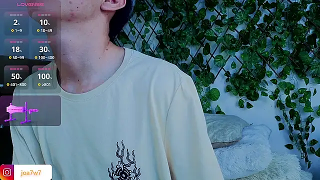 Snapshot of Levii_Ackermann chatting on November 25, 2025, 2:28 pm Levii Ackermann online show from November 25, 2025, 2:28 pm