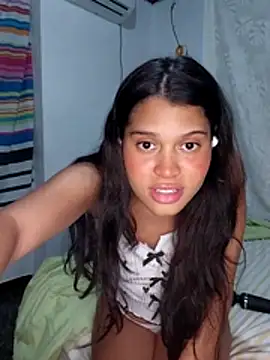 Snapshot of Tamiapple chatting on November 4, 2025, 2:54 am Tamiapple online show from November 4, 2025, 2:54 am