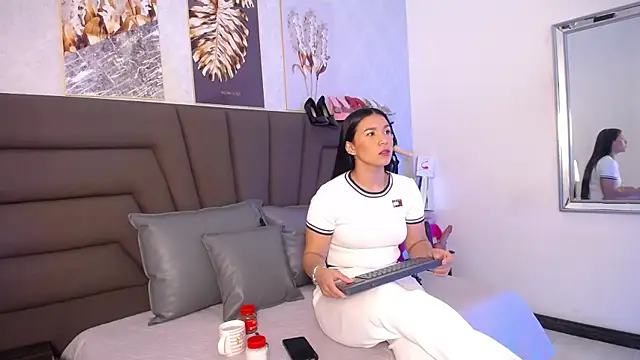 Snapshot of Sofi_Perez_ chatting on May 18, 2026, 11:16 am Sofi Perez online show from May 18, 2026, 11:16 am
