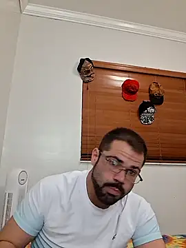 Zander823 online show from February 5, 2026, 7:35 am