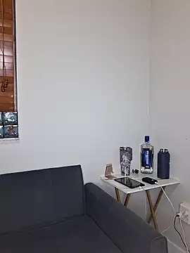 Zander823 online show from February 11, 2026, 3:22 am