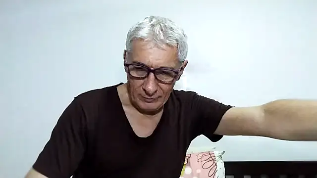 BIGUNCUTHARDCOCK online show from February 3, 2026, 7:24 am