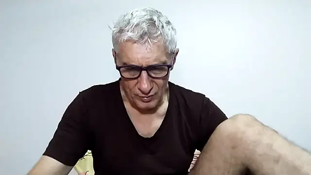 BIGUNCUTHARDCOCK online show from February 6, 2026, 2:38 am