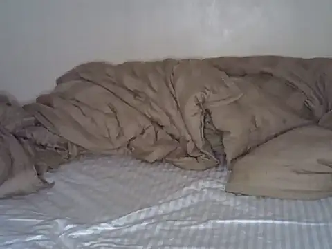 Giannah01 online show from September 15, 2025, 7:03 pm