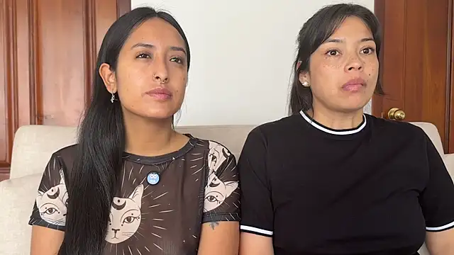 2SummerLove1 online show from October 27, 2025, 1:59 pm