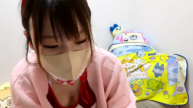 hi---chan- online show from December 16, 2024, 5:11 pm