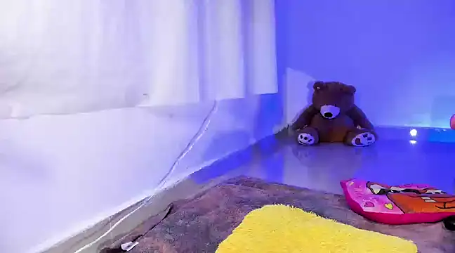 daarklover online show from March 16, 2025, 12:00 pm