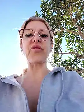 blondyruby online show from February 23, 2026, 10:34 am