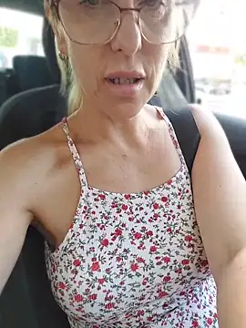 Snapshot of blondyruby chatting on June 2, 2026, 3:03 pm blondyruby online show from June 2, 2026, 3:03 pm