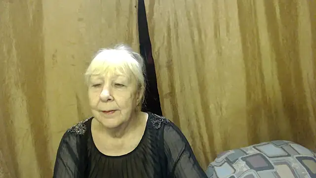 Snapshot of _Estelitta_5 chatting on December 20, 2024, 10:00 pm  Estelitta 5 online show from December 20, 2024, 10:00 pm
