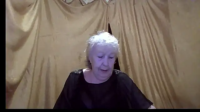 Snapshot of _Estelitta_5 chatting on February 12, 2026, 7:09 pm Estelitta 5 online show from February 12, 2026, 7:09 pm