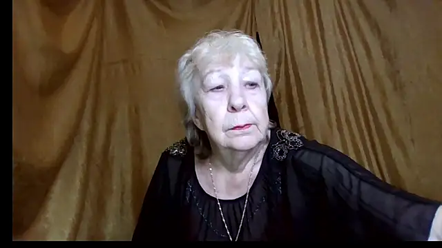 Snapshot of _Estelitta_5 chatting on February 21, 2026, 7:42 am Estelitta 5 online show from February 21, 2026, 7:42 am