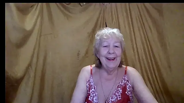 Snapshot of _Estelitta_5 chatting on February 26, 2026, 10:14 am Estelitta 5 online show from February 26, 2026, 10:14 am