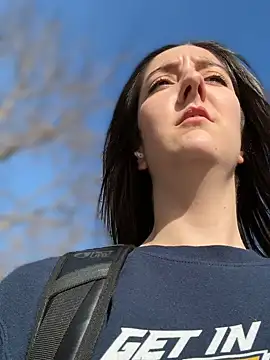  Juliette online show from December 18, 2025, 12:44 pm