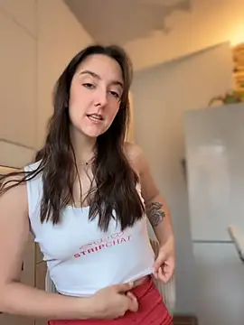 Snapshot of _Juliette chatting on February 10, 2026, 9:57 am Juliette online show from February 10, 2026, 9:57 am