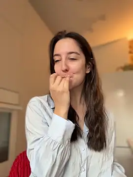 Snapshot of _Juliette chatting on February 12, 2026, 9:15 am Juliette online show from February 12, 2026, 9:15 am