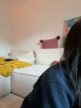 Snapshot of _Juliette chatting on February 23, 2026, 4:37 pm Juliette online show from February 23, 2026, 4:37 pm