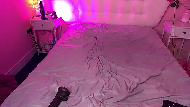 Snapshot of JanesaMiaBabestationx chatting on February 27, 2025, 9:04 pm JanesaMiaBabestationx online show from February 27, 2025, 9:04 pm