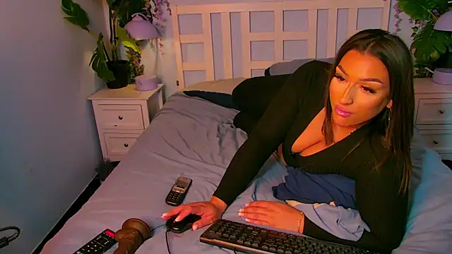 Snapshot of JanesaMiaBabestationx chatting on September 12, 2025, 1:00 pm JanesaMiaBabestationx online show from September 12, 2025, 1:00 pm