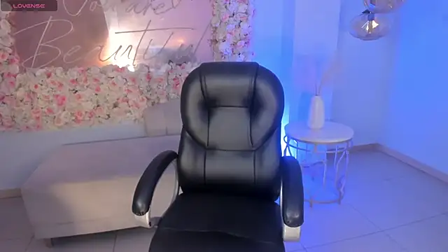 Snapshot of sarawinstone chatting on January 8, 2025, 8:07 pm sarawinstone online show from January 8, 2025, 8:07 pm