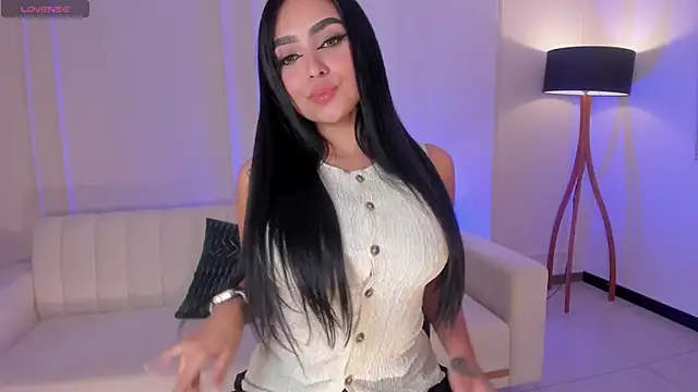 Snapshot of sarawinstone chatting on March 5, 2025, 8:21 pm sarawinstone online show from March 5, 2025, 8:21 pm