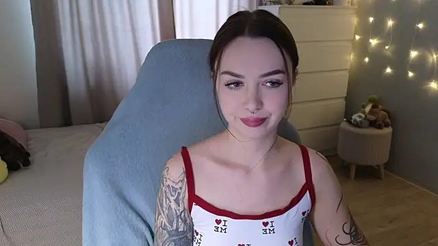 Snapshot of kate_leoo chatting on June 28, 2026, 7:03 am kate leoo online show from June 28, 2026, 7:03 am