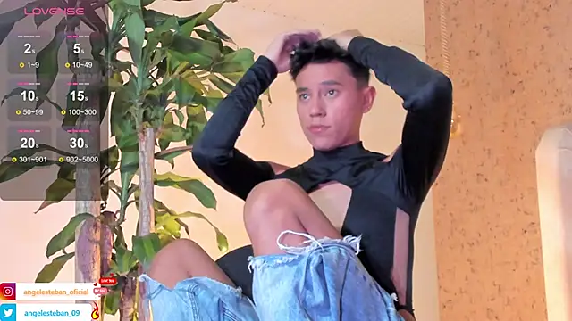 Angel esteban fx online show from February 7, 2025, 3:45 am