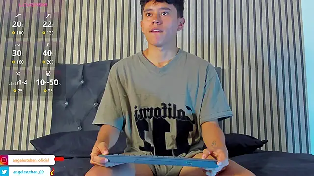 Angel esteban fx online show from February 1, 2026, 7:01 pm