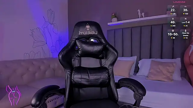 atenea jones online show from April 23, 2026, 12:51 pm