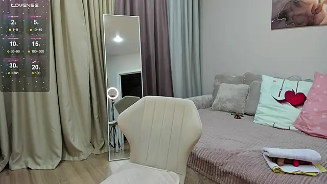 Snapshot of Adele_Rimm chatting on April 20, 2026, 4:54 pm Adele Rimm online show from April 20, 2026, 4:54 pm