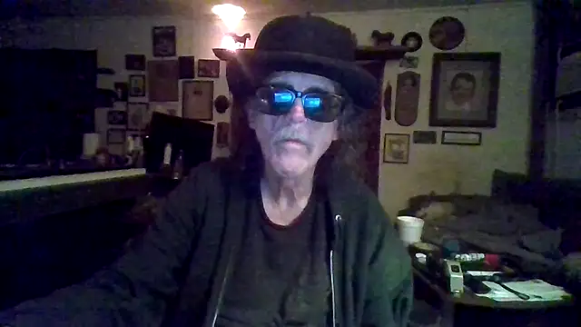 22Sub22 online show from May 3, 2026, 9:59 am