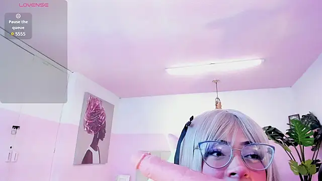 Snapshot of Red_lady chatting on February 21, 2025, 3:56 am Red lady online show from February 21, 2025, 3:56 am