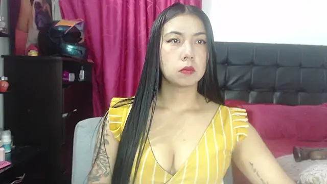 Isabella lopera online show from February 19, 2025, 2:44 am