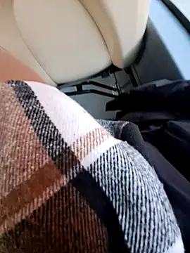 Snapshot of SexyErola27 chatting on January 3, 2025, 2:08 pm SexyErola27 online show from January 3, 2025, 2:08 pm