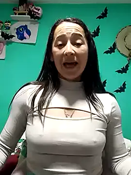 Snapshot of emilypoppy3 chatting on February 5, 2025, 4:47 pm emilypoppy3 online show from February 5, 2025, 4:47 pm